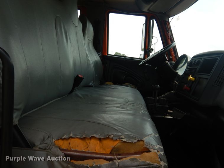 image for item JI9464 2007 International 7300  Crew Cab dump truck