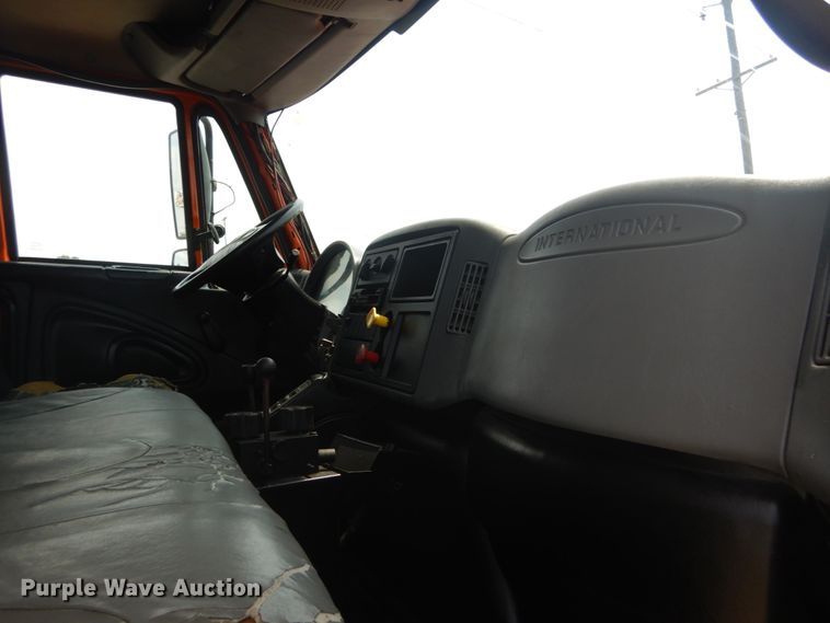 image for item JI9464 2007 International 7300  Crew Cab dump truck