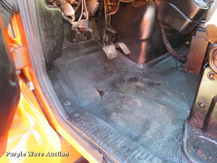 image for item JI9464 2007 International 7300  Crew Cab dump truck