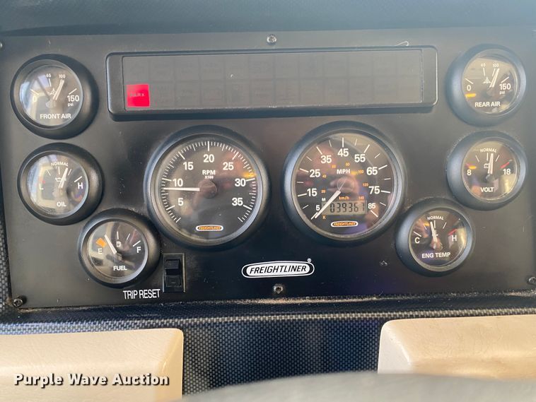 image for item JN9089 2003 Fleetwood Bounder  RV