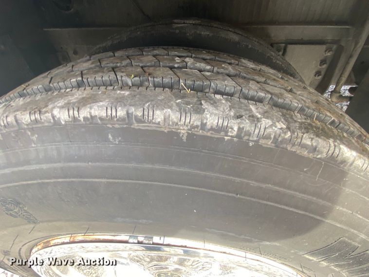 image for item JN9089 2003 Fleetwood Bounder  RV