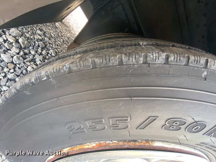 image for item JN9089 2003 Fleetwood Bounder  RV