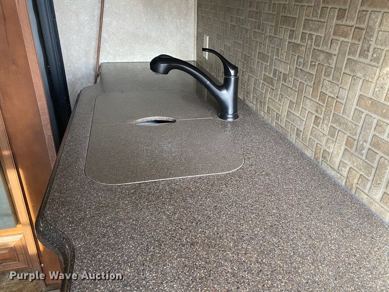 image for item JN9113 2012 Open Range 304RGR  camper