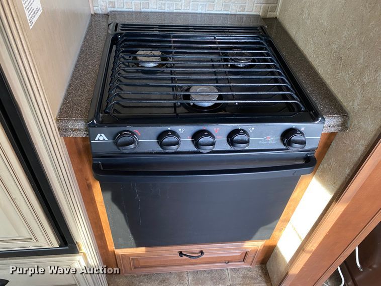 image for item JN9113 2012 Open Range 304RGR  camper