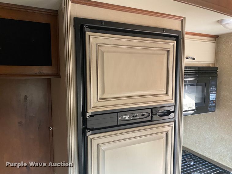 image for item JN9113 2012 Open Range 304RGR  camper