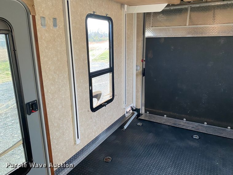 image for item JN9113 2012 Open Range 304RGR  camper