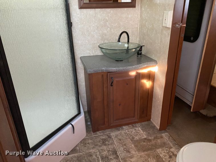 image for item JN9113 2012 Open Range 304RGR  camper