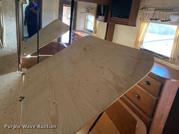 image for item JN9113 2012 Open Range 304RGR  camper