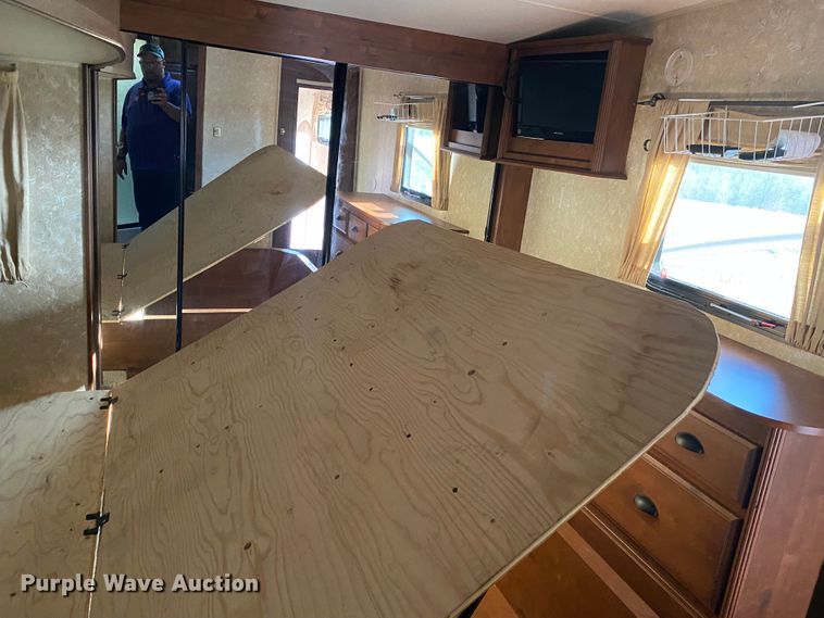 image for item JN9113 2012 Open Range 304RGR  camper