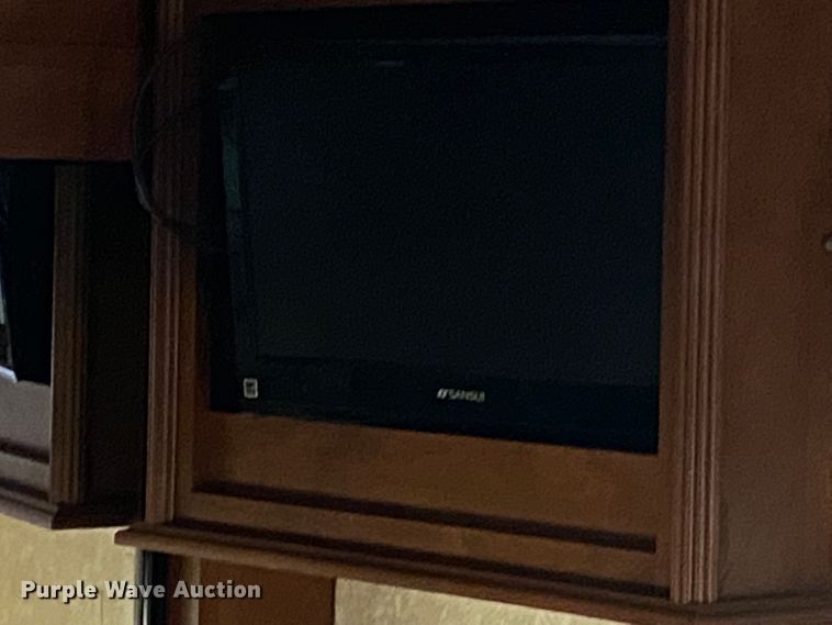 image for item JN9113 2012 Open Range 304RGR  camper