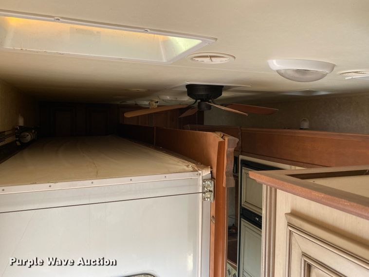 image for item JN9113 2012 Open Range 304RGR  camper