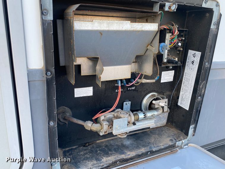 image for item JN9113 2012 Open Range 304RGR  camper