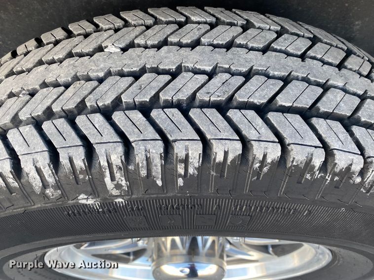 image for item JN9113 2012 Open Range 304RGR  camper