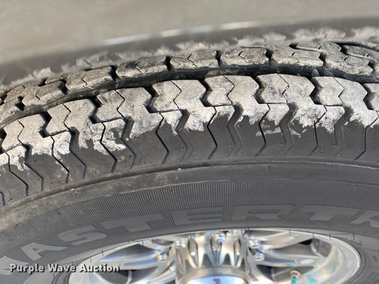 image for item JN9113 2012 Open Range 304RGR  camper