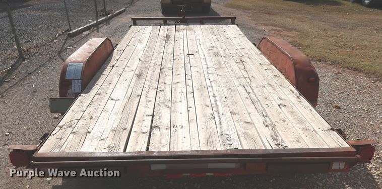 image for item JP9301 1998 Diamond C Charger  utility trailer