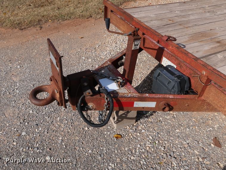 image for item JP9301 1998 Diamond C Charger  utility trailer