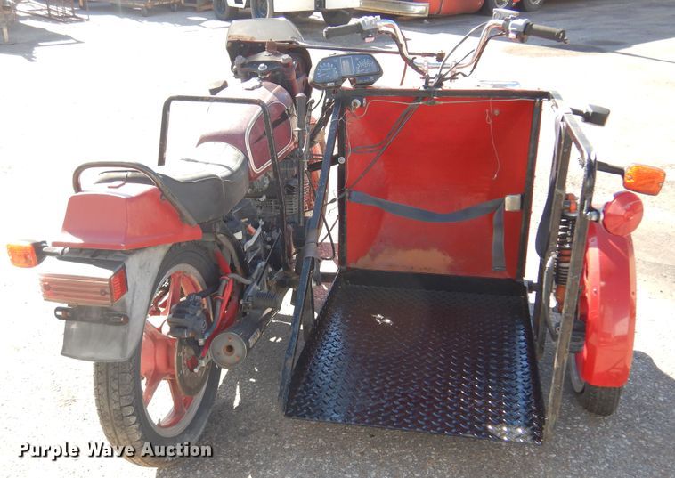 image for item JT9407 1982 Kawasaki 750  motorcycle