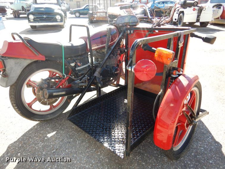 image for item JT9407 1982 Kawasaki 750  motorcycle