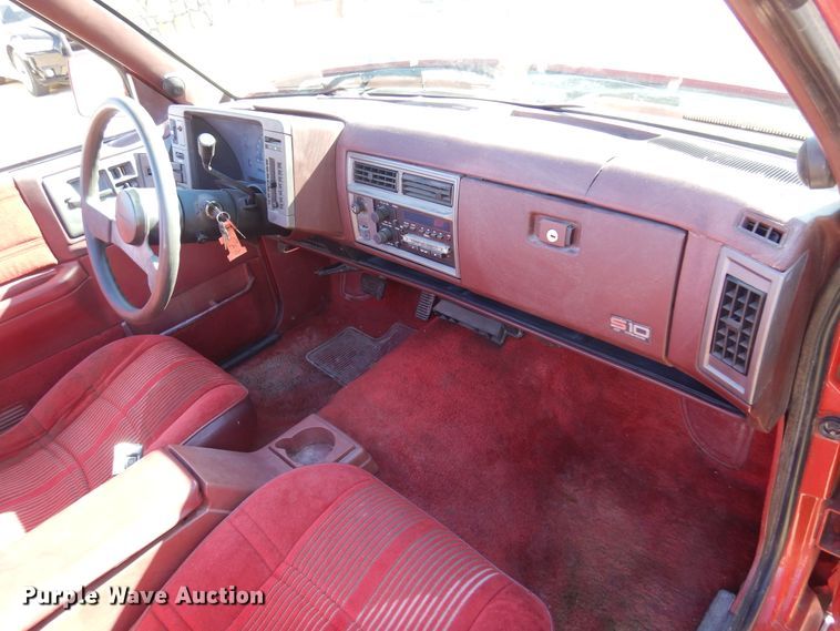 image for item JT9410 1991 Chevrolet S10 Blazer  with Caroselli Roadster body
