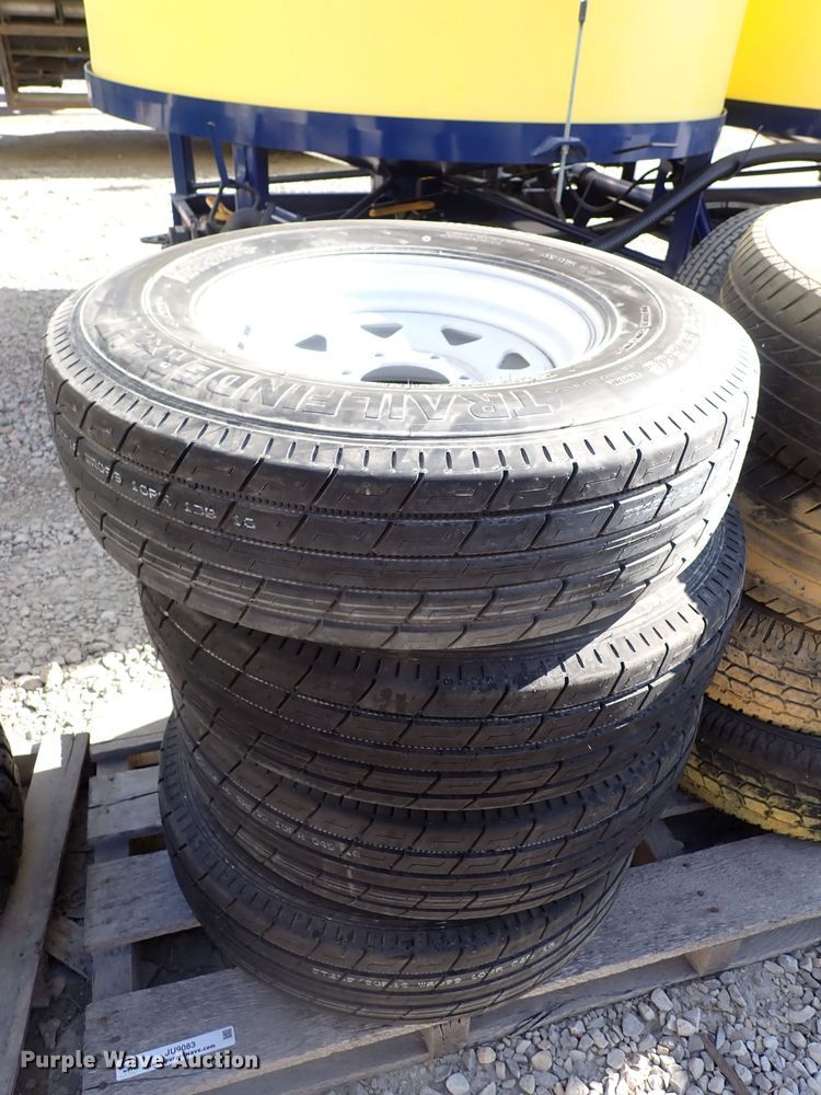 image for item JU9083 (4) ST235/80R16 tires