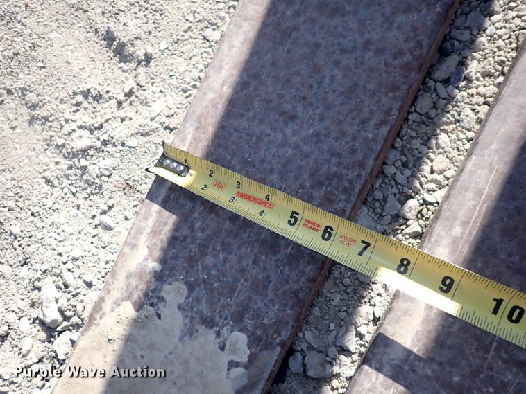 image for item JU9084 48" L loader forks