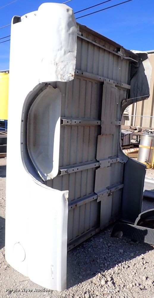 image for item JU9086 Pickup truck parts