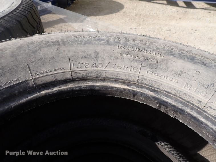 image for item JU9090 (17) tires