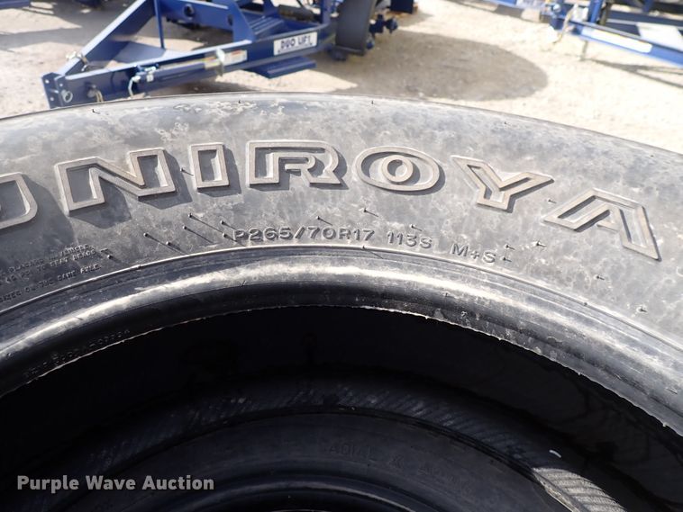 image for item JU9090 (17) tires