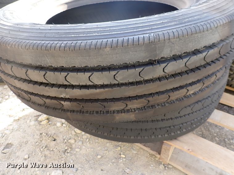 image for item JU9090 (17) tires