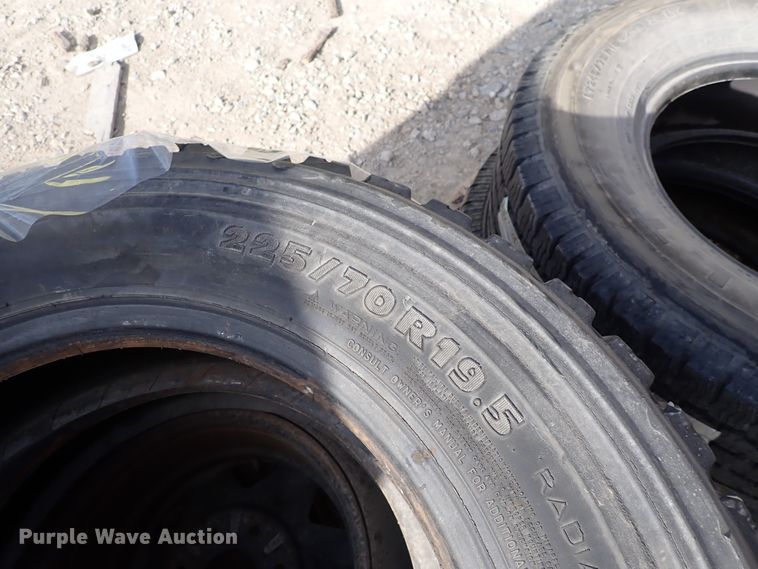 image for item JU9090 (17) tires