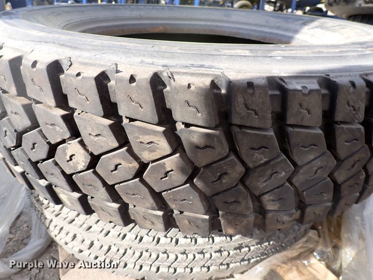 image for item JU9090 (17) tires
