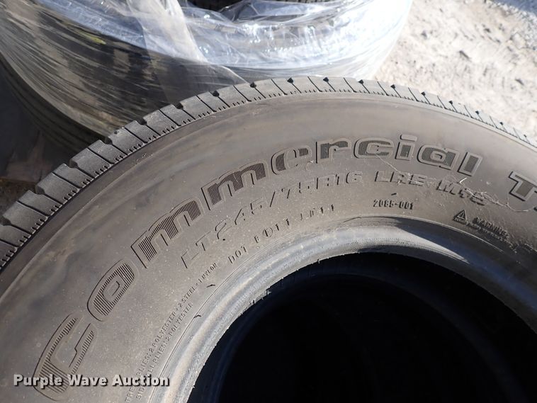 image for item JU9090 (17) tires