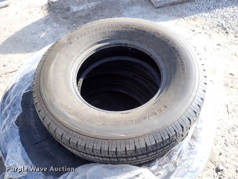image for item JU9090 (17) tires
