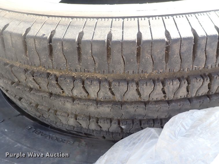 image for item JU9090 (17) tires