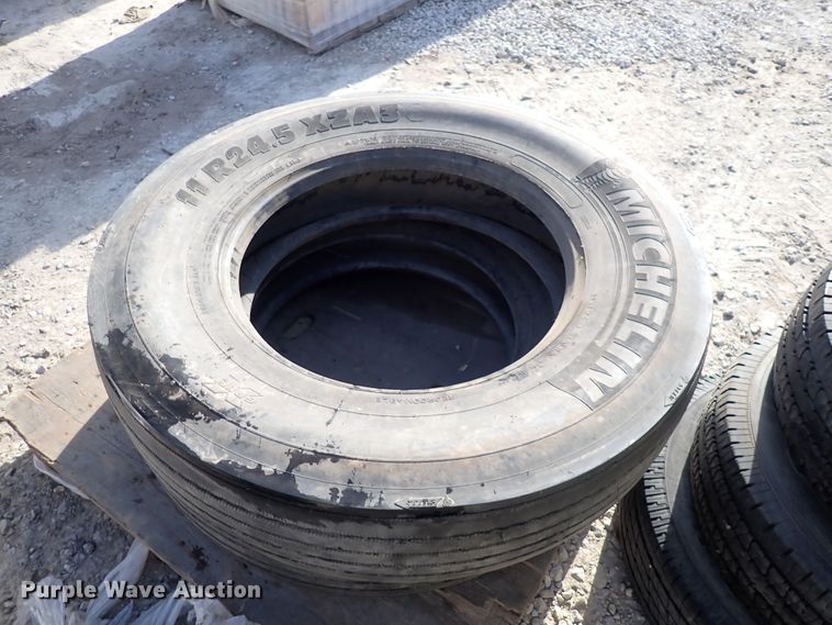 image for item JU9090 (17) tires