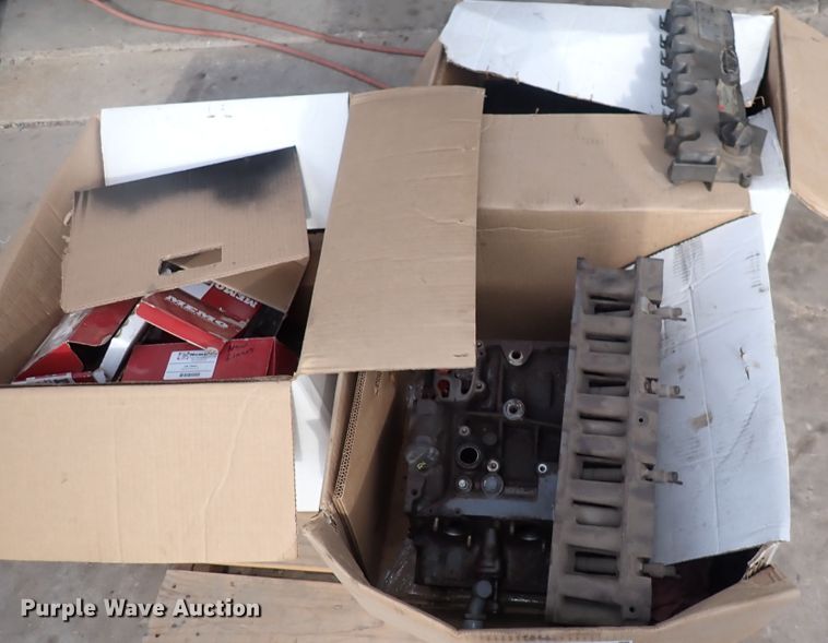 image for item JU9105 Deutz  engine