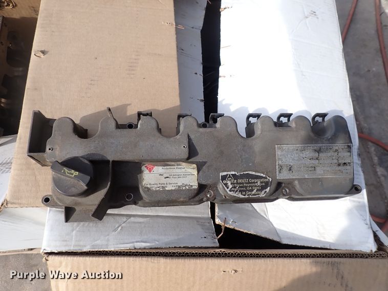 image for item JU9105 Deutz  engine