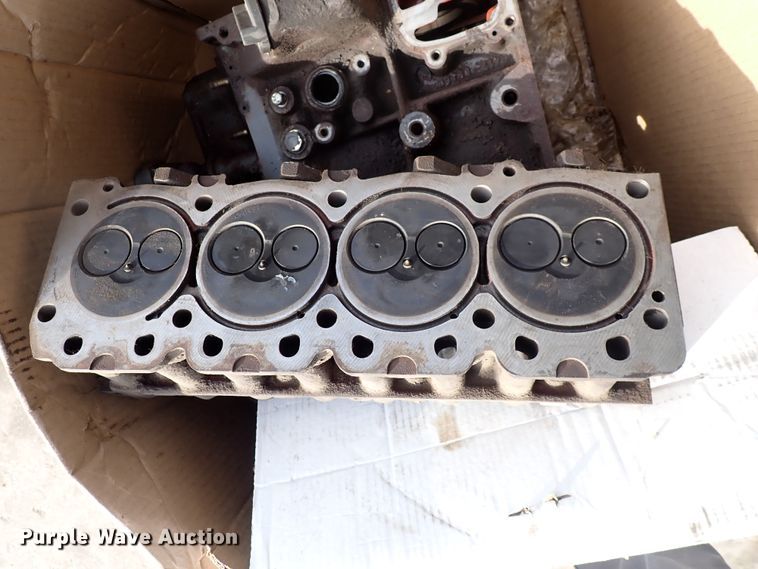 image for item JU9105 Deutz  engine