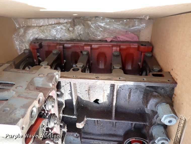 image for item JU9105 Deutz  engine