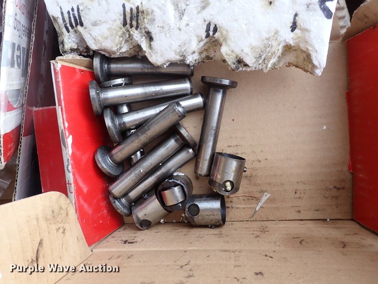 image for item JU9105 Deutz  engine