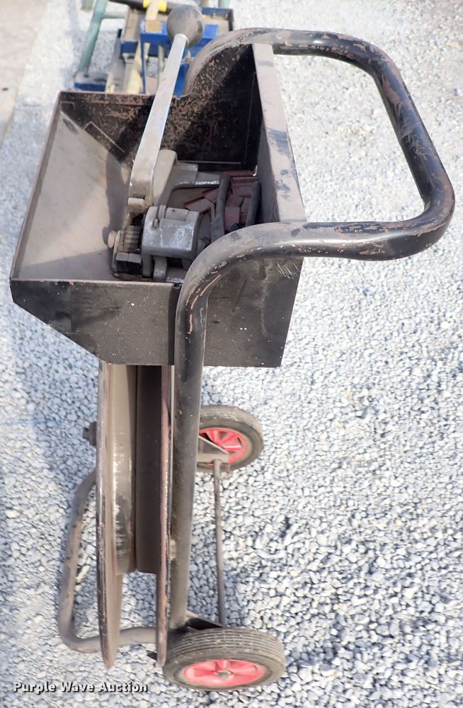 image for item JU9110 Goodyear 35418  motorcycle/ATV lift