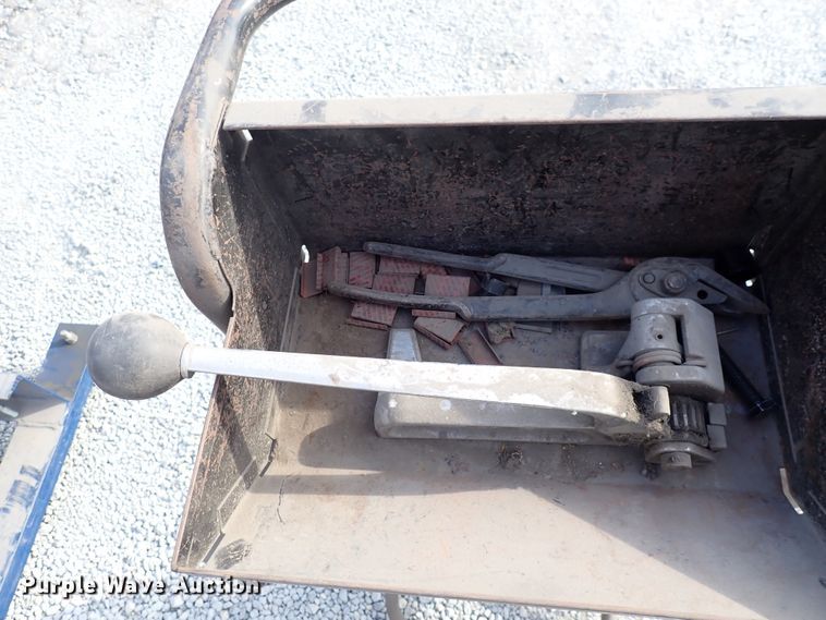 image for item JU9110 Goodyear 35418  motorcycle/ATV lift