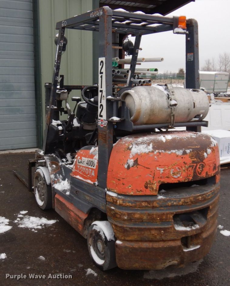 image for item JZ9784 Toyota 42-6FGCU25  forklift