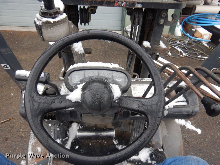 image for item JZ9784 Toyota 42-6FGCU25  forklift