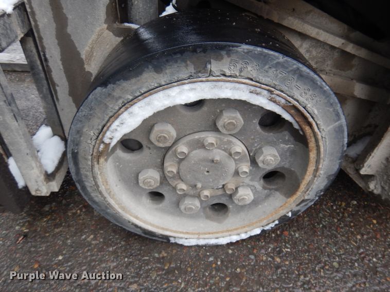 image for item JZ9784 Toyota 42-6FGCU25  forklift