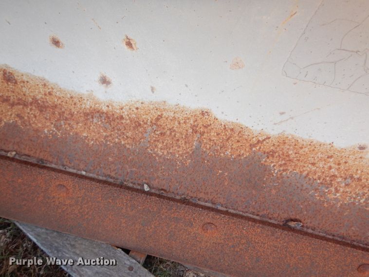 image for item KA9670 8'W snow plow