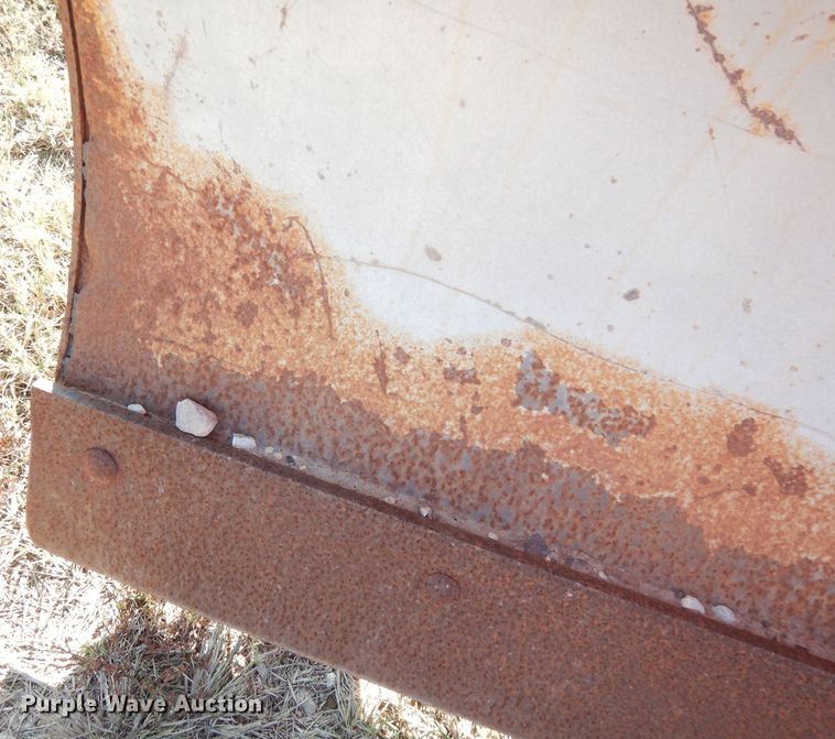 image for item KA9670 8'W snow plow