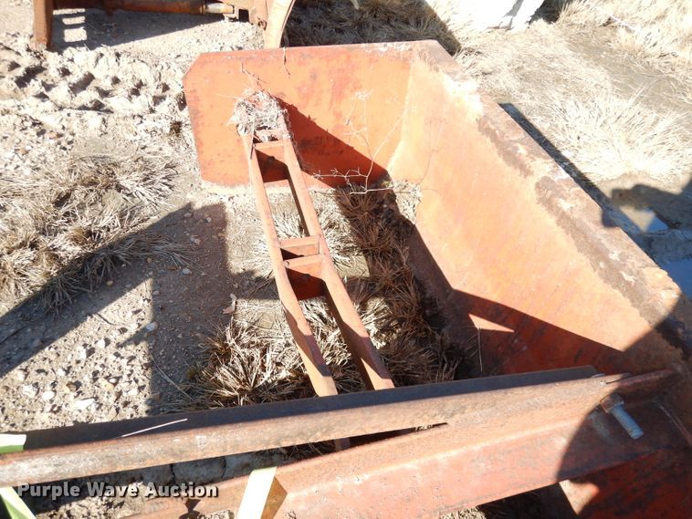 image for item KA9671 8'W skid steer box blade