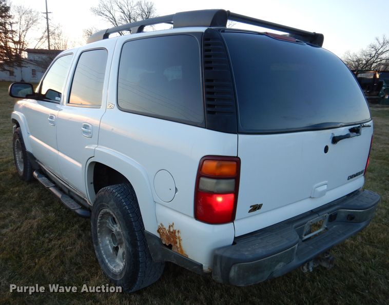 image for item KH9097 2003 Chevrolet Tahoe  SUV