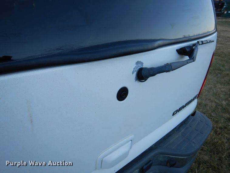 image for item KH9097 2003 Chevrolet Tahoe  SUV
